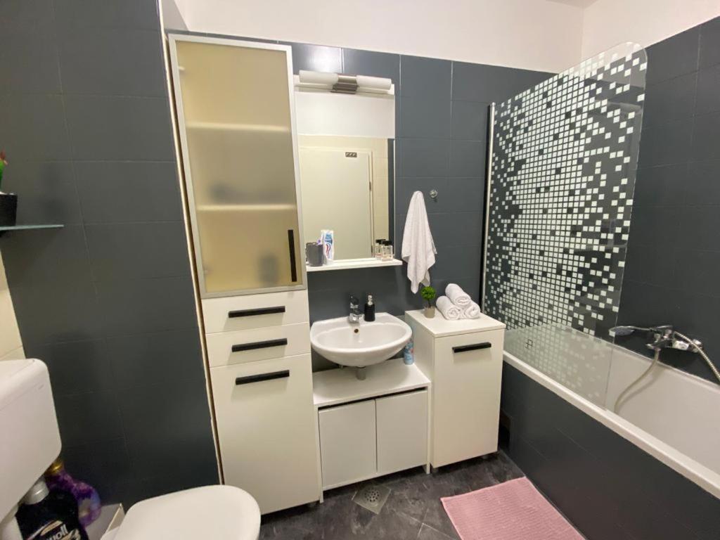 Affordable Apartments 8 Загреб Экстерьер фото